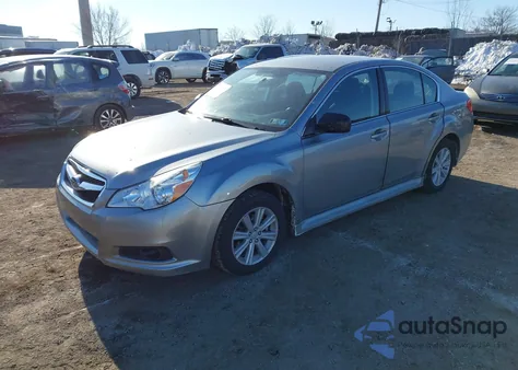 2011 Subaru Legacy 2.5I z USA, uszkodzony, nr VIN 4S3BMBA62B3221239
